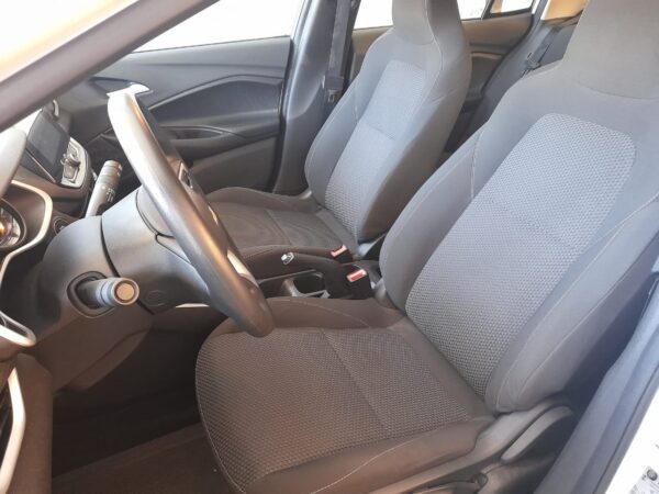 onix sedan LT - Imagem 6
