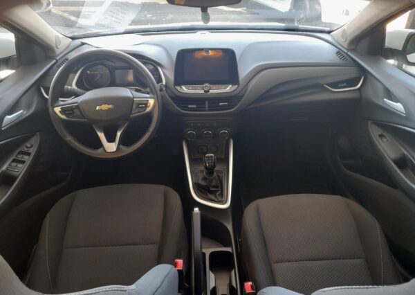 onix sedan LT - Imagem 4
