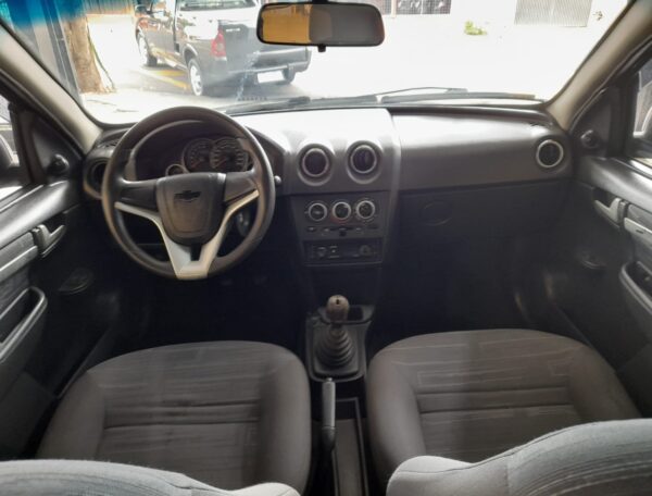 Prisma maxx 2011 - Imagem 5